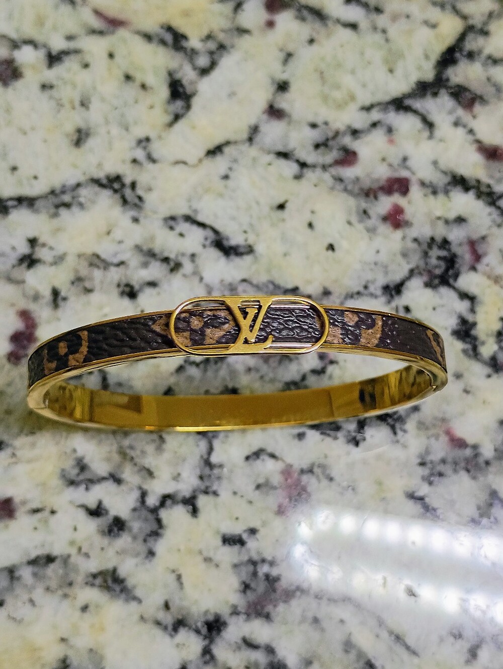 New  Gold-Tone Monogram Leather Inlay Bangle - Brown/Gold Fashion Jewelry